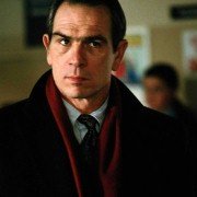 Ścigany - galeria zdjęć - filmweb