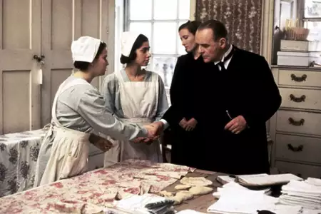 Okruchy dnia - galeria zdjęć - filmweb