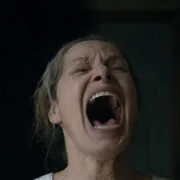 Undertone - galeria zdjęć - filmweb