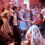 Tune in Tomorrow... - galeria zdjęć - filmweb