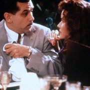 Ciotka Julia i skryba - galeria zdjęć - filmweb