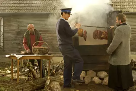 U Pana Boga w ogr&oacute;dku - galeria zdjęć - filmweb