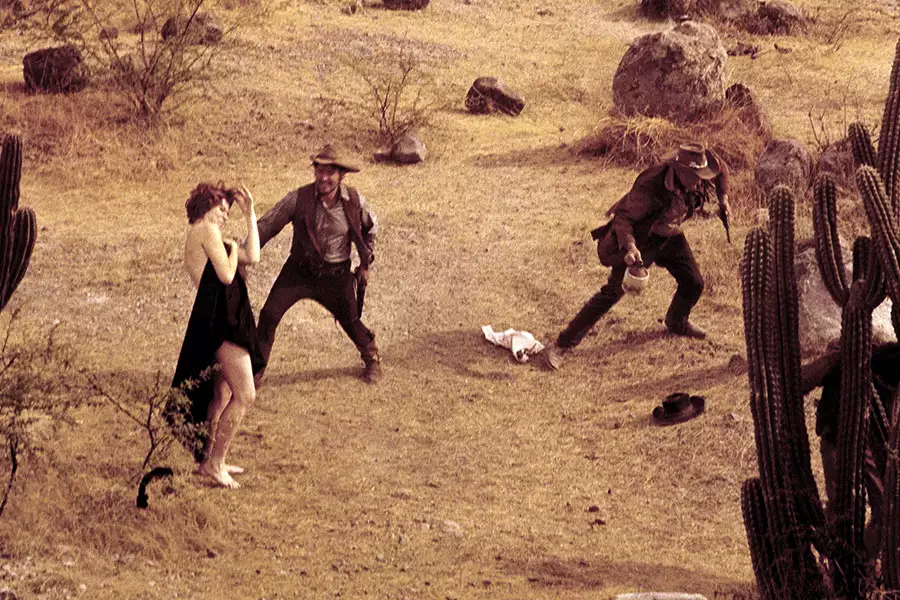 Muły siostry Sary - galeria zdjęć - filmweb