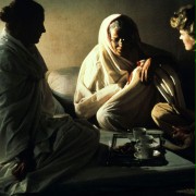 Gandhi - galeria zdjęć - filmweb