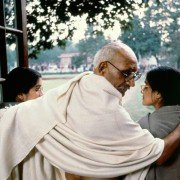 Gandhi - galeria zdjęć - filmweb
