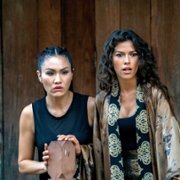 Blood & Treasure - galeria zdjęć - filmweb