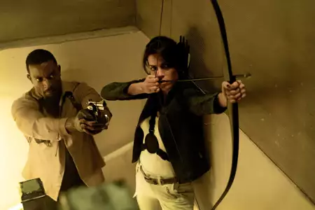 Blood & Treasure - galeria zdjęć - filmweb