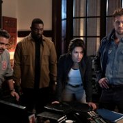 Blood & Treasure - galeria zdjęć - filmweb