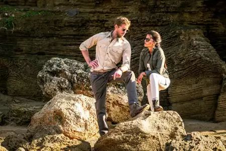 Blood & Treasure - galeria zdjęć - filmweb