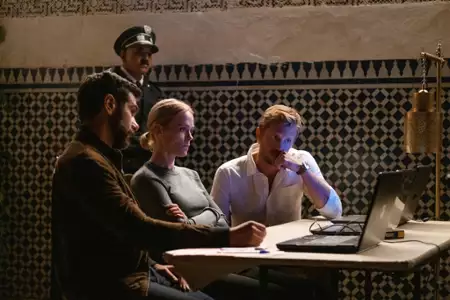 Blood & Treasure - galeria zdjęć - filmweb