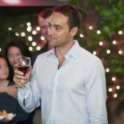 Betrayal - galeria zdjęć - filmweb