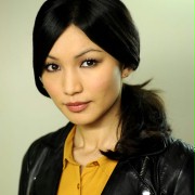 Gemma Chan w Dates