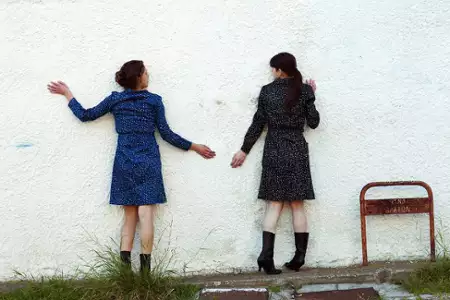 Attenberg - galeria zdjęć - filmweb