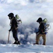Beyond the Edge - galeria zdjęć - filmweb