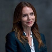 Saffron Burrows w Niezniszczalna