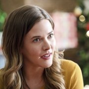 Christmas Scavenger Hunt - galeria zdjęć - filmweb