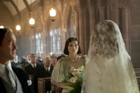 Wujowy dw&oacute;r - galeria zdjęć - filmweb