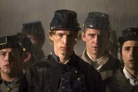 Łąka zgubionych butów - galeria zdjęć - filmweb