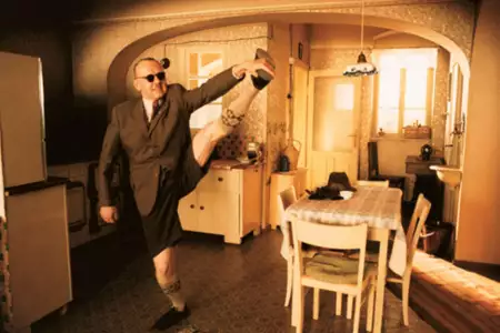 Musimy sobie pomagać - galeria zdjęć - filmweb