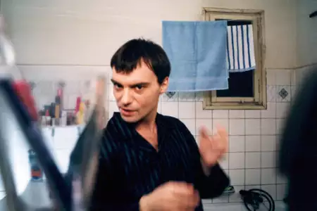 Samotni - galeria zdjęć - filmweb
