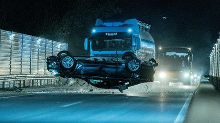 Sezon 1 Odcinek 1 Upadek