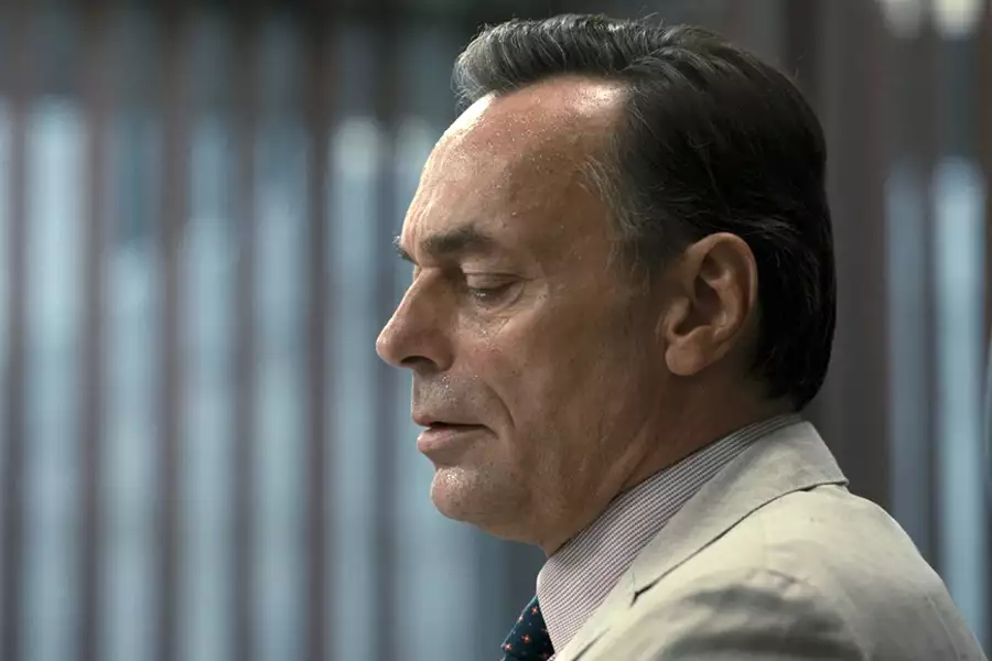 Dark - galeria zdjęć - filmweb