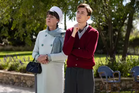 Monsieur Spade - galeria zdjęć - filmweb