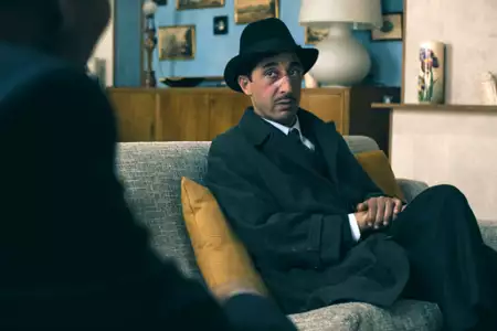 Monsieur Spade - galeria zdjęć - filmweb