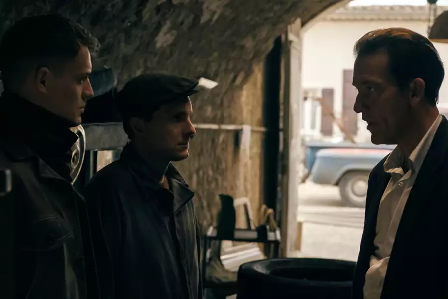 Monsieur Spade - galeria zdjęć - filmweb