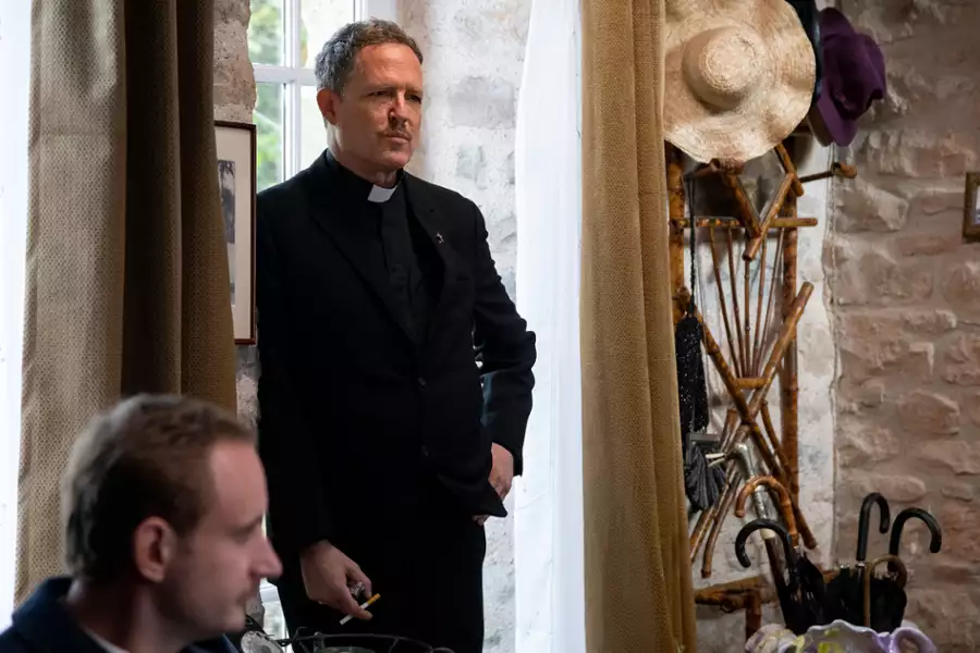 Monsieur Spade - galeria zdjęć - filmweb