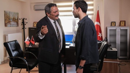 Sezon 1 Odcinek 6 Geçen Bir Gün