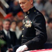 Taking Chance - galeria zdjęć - filmweb