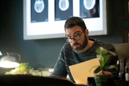 Brilliant Minds - galeria zdjęć - filmweb