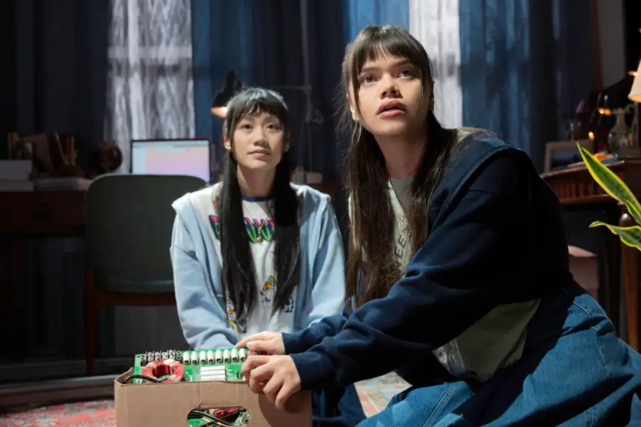 Brilliant Minds - galeria zdjęć - filmweb