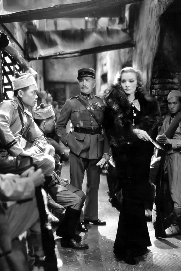 Szanghaj Ekspres - galeria zdjęć - filmweb