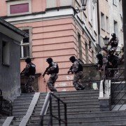 Sezon na leszcza - galeria zdjęć - filmweb