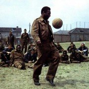 Ucieczka do zwycięstwa - galeria zdjęć - filmweb