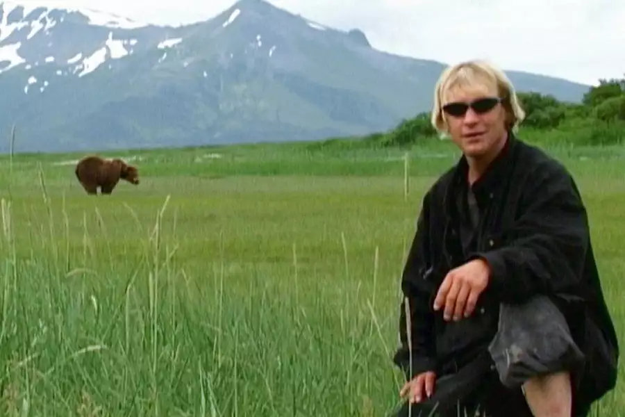 Grizzly Man - galeria zdjęć - filmweb