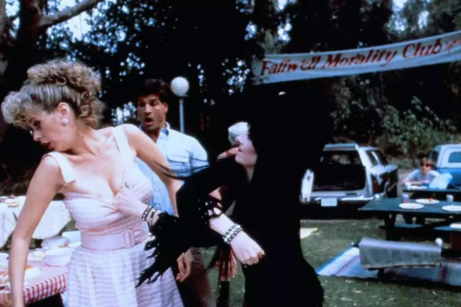 Elvira, władczyni ciemności - galeria zdjęć - filmweb