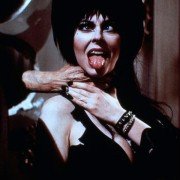 Elvira, władczyni ciemności - galeria zdjęć - filmweb