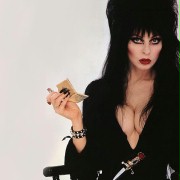 Elvira, władczyni ciemności - galeria zdjęć - filmweb