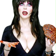 Elvira: Mistress of the Dark - galeria zdjęć - filmweb