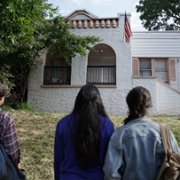 Promised Land - galeria zdjęć - filmweb
