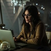 Shining Vale - galeria zdjęć - filmweb