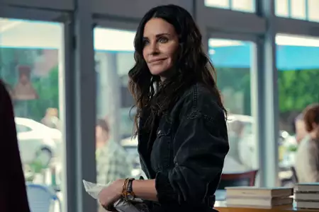 Shining Vale - galeria zdjęć - filmweb