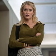Shining Vale - galeria zdjęć - filmweb