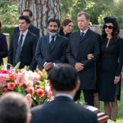 Shining Vale - galeria zdjęć - filmweb