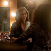 Shining Vale - galeria zdjęć - filmweb