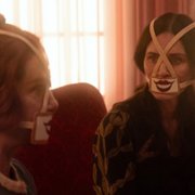 Shining Vale - galeria zdjęć - filmweb
