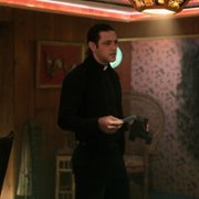 Shining Vale - galeria zdjęć - filmweb